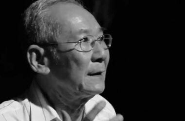 นิธิ เอียวศรีวงศ์